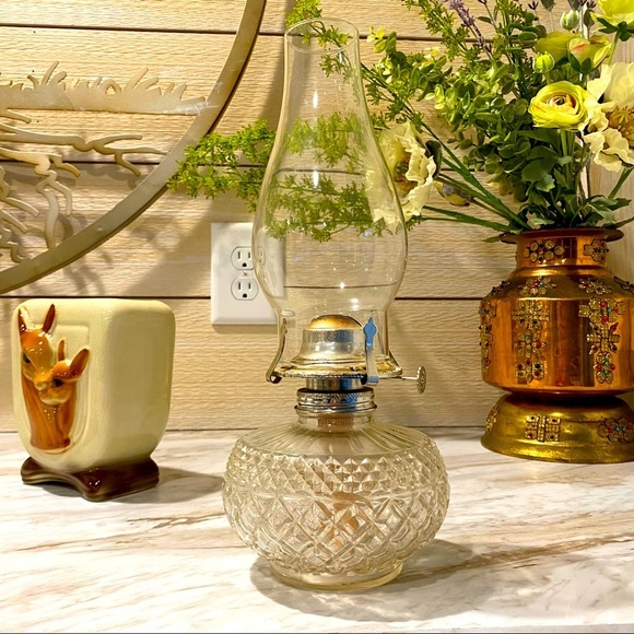 Vintage Accents Vintage Lamplight Farms Oil Lamp Glass Cut Kerosene